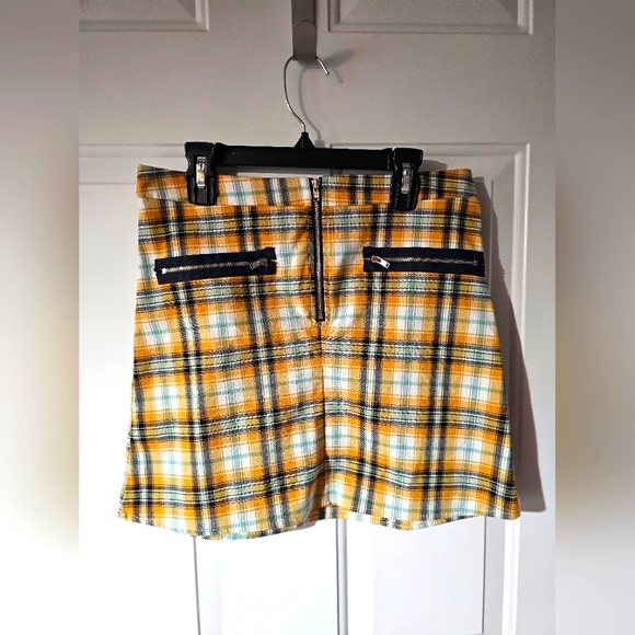 Fashion nova mini skirt - Picture 1 of 3